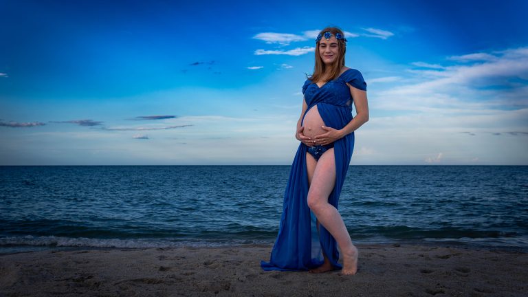 Jordon Maternity — Full Body Wide Beach
